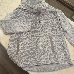 NEW Soft Surroundings XL cozy gray print pullover w/cowl neck